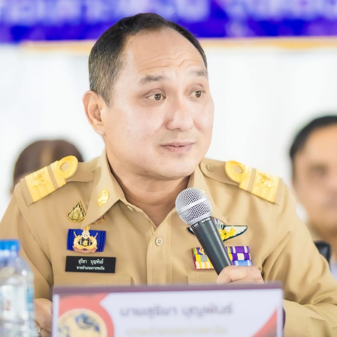 "พาพงัน สรรสร้างเพื่อชุมชน" พช.เกาะพะงัน ร่วมประชุมกำนัน ผู้ใหญ่บ้าน แพทย์ประจำตำบล สารวัตรกำนัน และผู้ช่วยผู้ใหญ่บ้าน ครั้งที่ 11/2568 ประจำเดือนพฤศจิกายน 2568